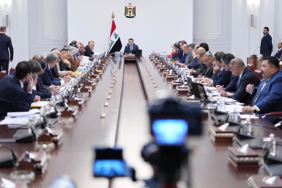 رئيس مجلس الوزراء يترأس الجلسة الاعتيادية للهيأة العليا للتنسيق بين المحافظات