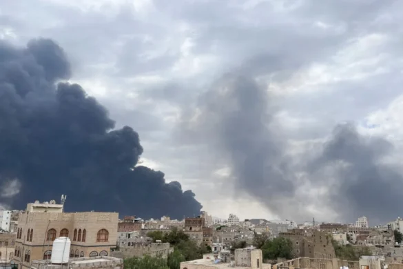 تعليق الرحلات بمطار صنعاء حتى إشعار آخر عقب الهجوم الإسرائيلي