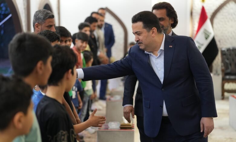 رئيس الوزراء: الأيتام مسؤولية الدولة والمجتمع ولا نريد لليتيم أن يكون نموذجاً مكسوراً