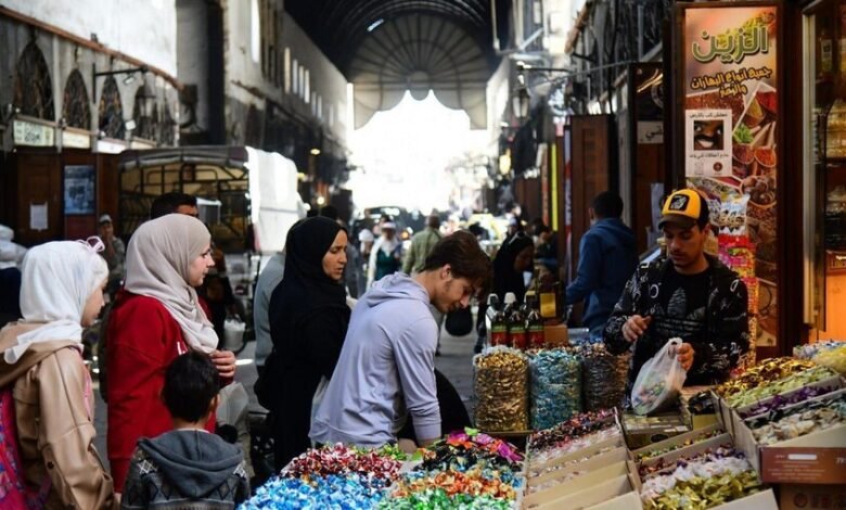 السفارة الأمريكية في دمشق تطالب المواطنين الأمريكيين بمغادرة سوريا فورا