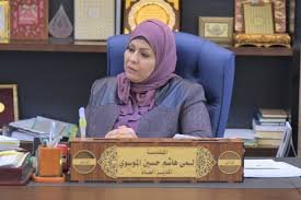 الموسوي توضح بشأن الفيديو المتداول لموظفة في شركة المواد الغذائية
