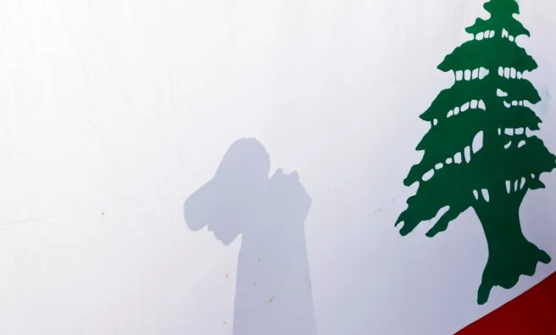 لبنان يحذر حماس من تنفيذ أعمال تمس بسيادته